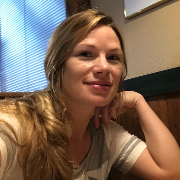 Meet your Posher, Paula - Picture 1 of 1